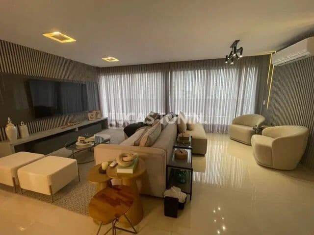 Apartamento Diferenciado 3 Suítes e 4 Vagas Privilége Quadra Mar Balneário Camboriú