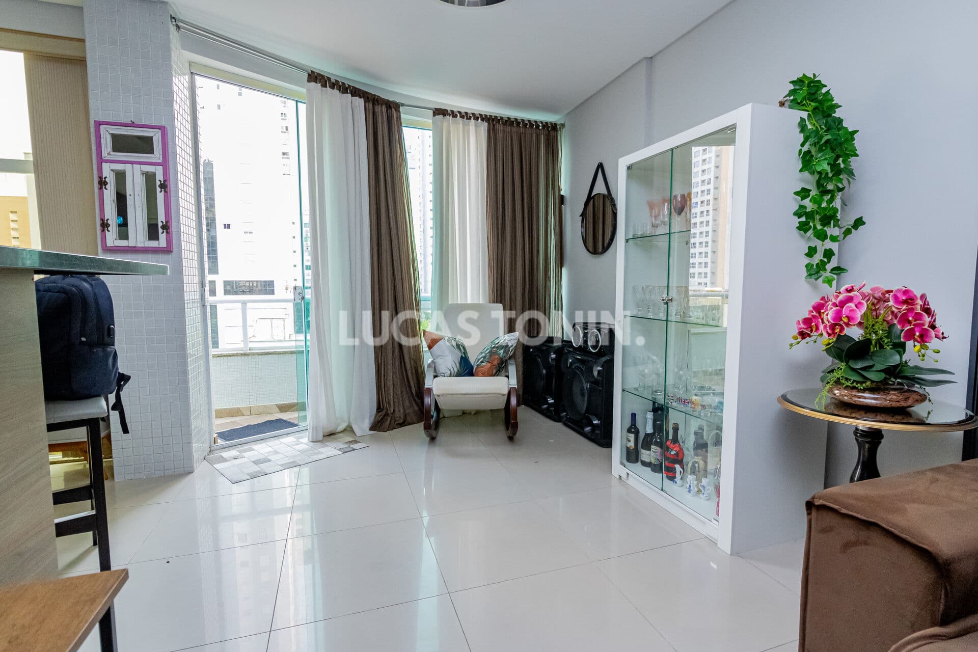 Apartamento Mobiliado 3 Quartos Sendo 1 Suíte Golden Green Quadra Mar Balneário Camboriú