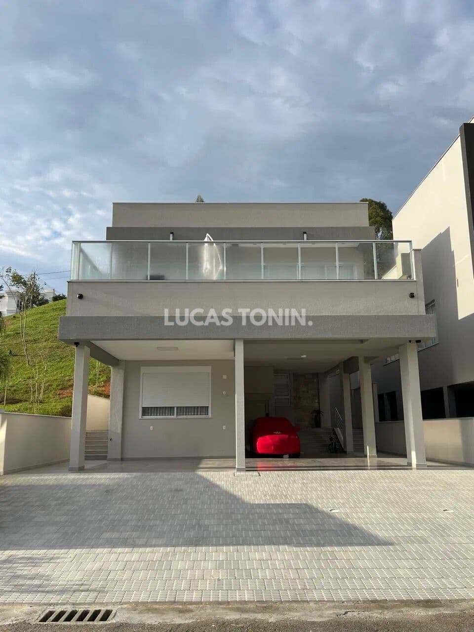 Casa no Mirante Camboriú Condomínio com 3 Suítes e 6 Vagas Próximo Centro de Camboriú