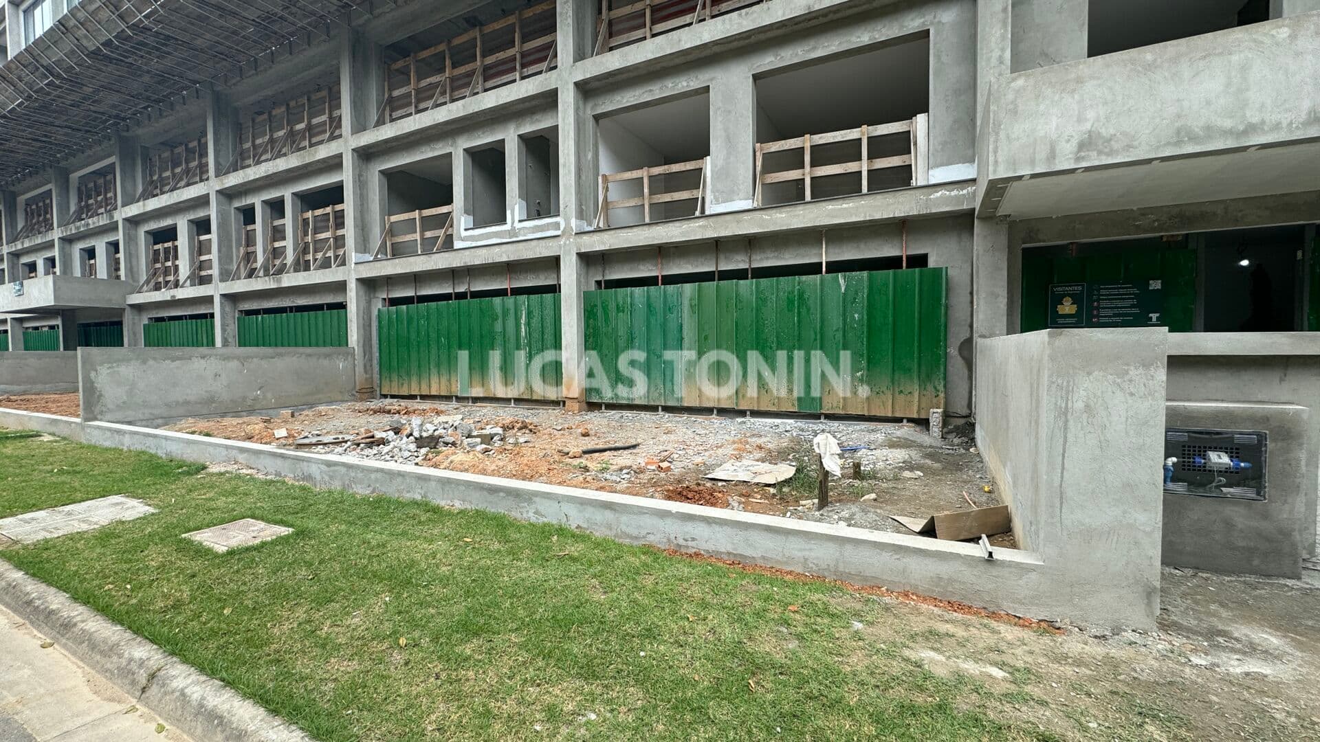 Apartamento Vista Jardins Garden Duplex com 3 Suítes e 4 Vagas VivaPark Porto Belo