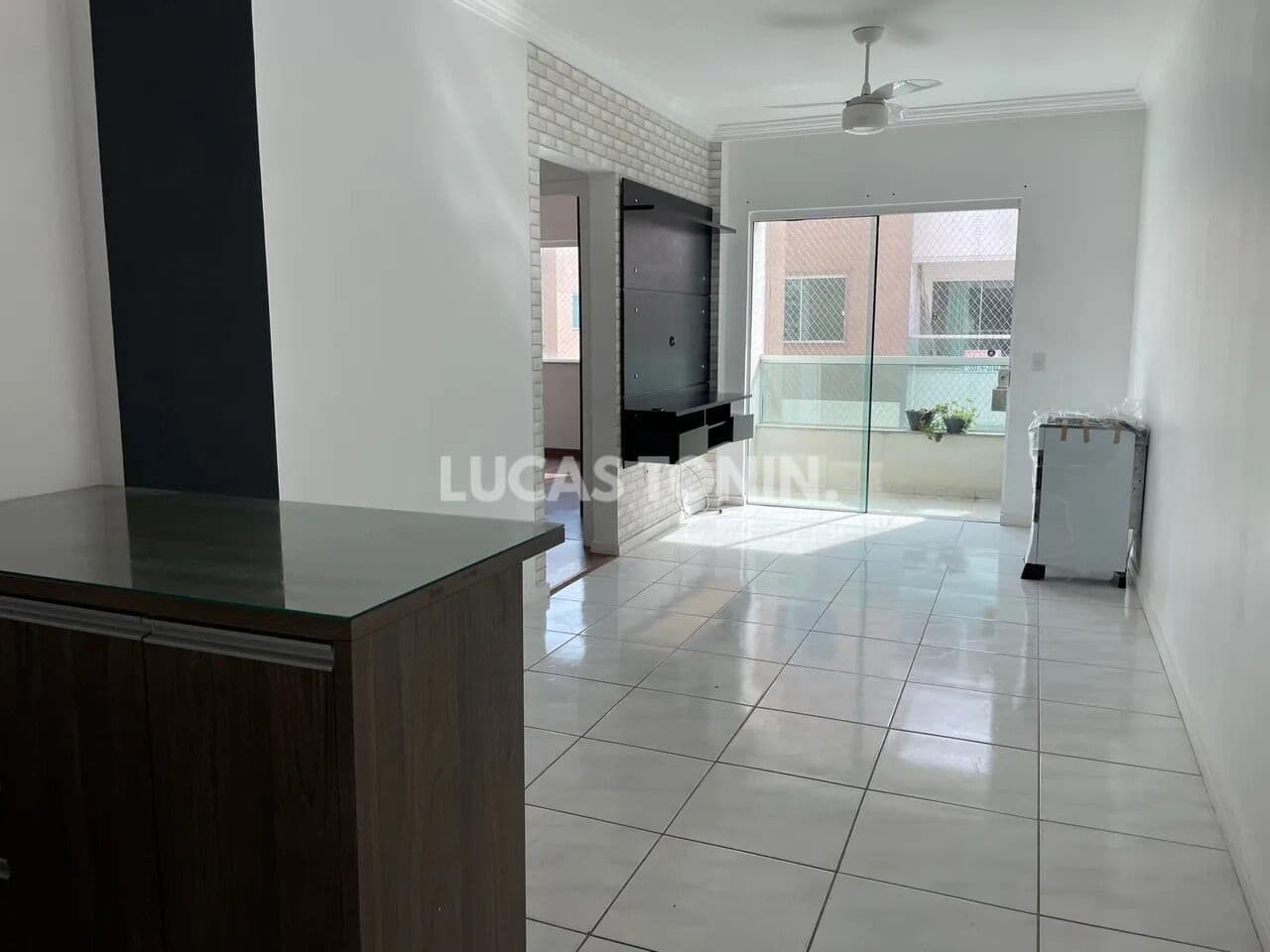 Apartamento Mobiliado no São Francisco Com 2 Quartos e 1 Vaga Camboriú