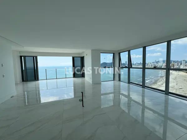 Apartamento 5 Suítes e 4 Vagas Splendido Frente Mar Barra Norte Balneário Camboriú