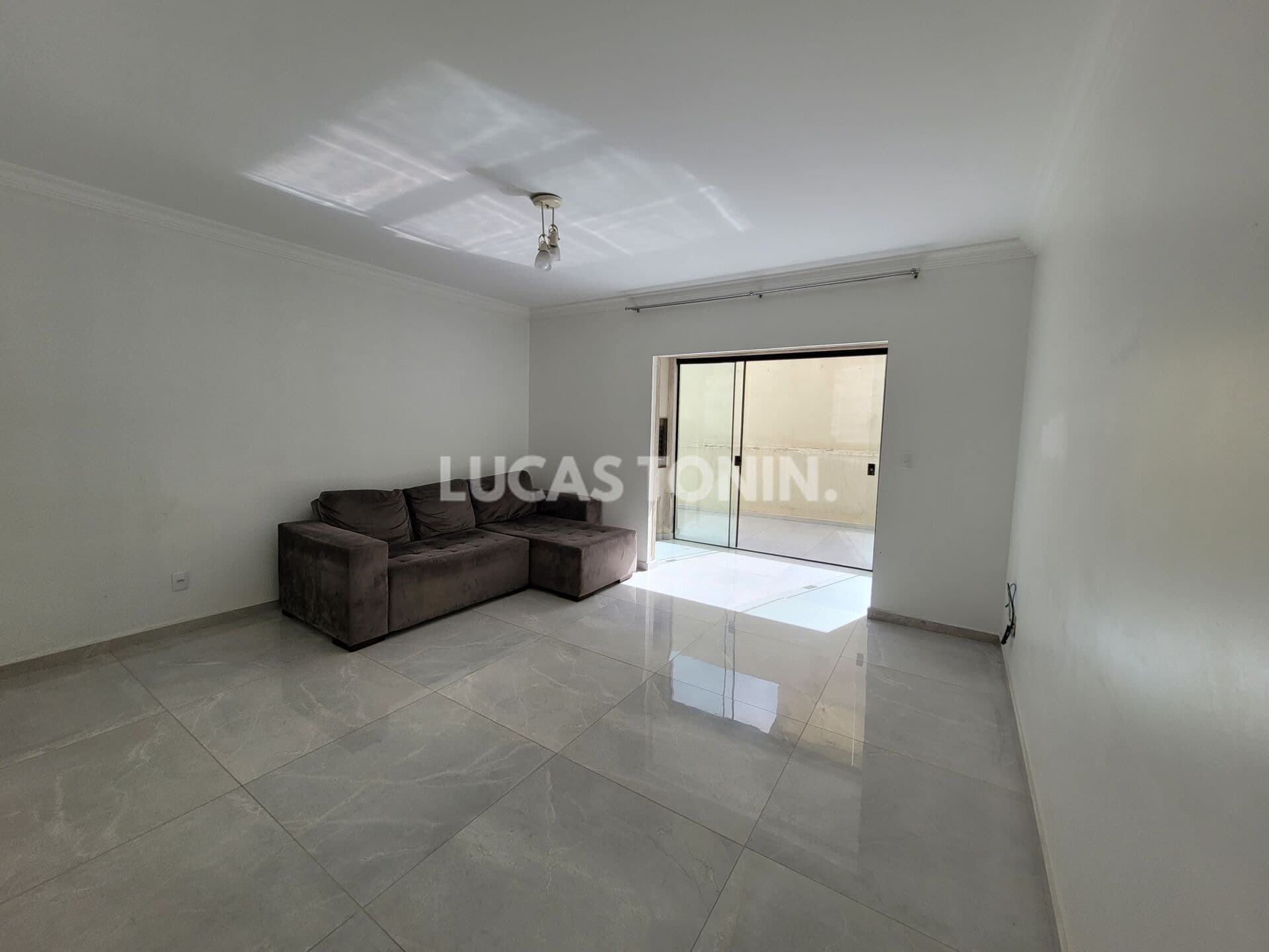 Apartamento Garden Semi Mobiliado 2 Quartos Sendo 1 Suíte Quadra Mar Meia Praia Itapema