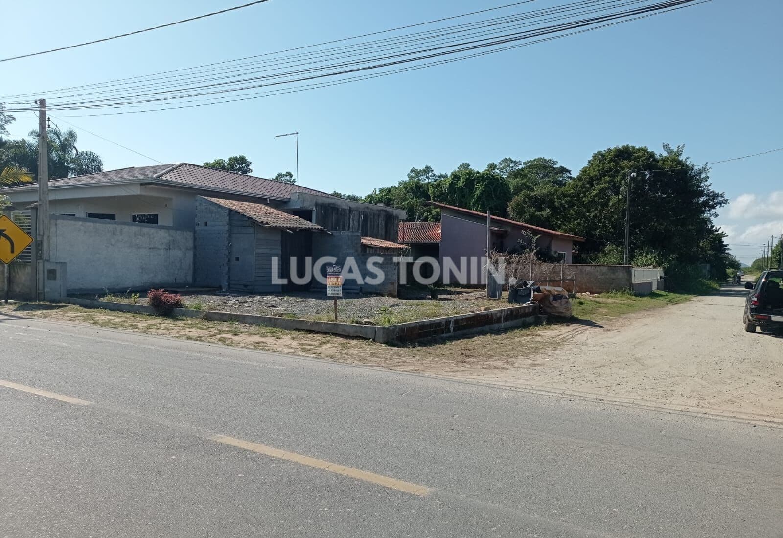 Lote de Rua em Itapoá Próximo ao Porto com 300 metros Oportunidade Esquina