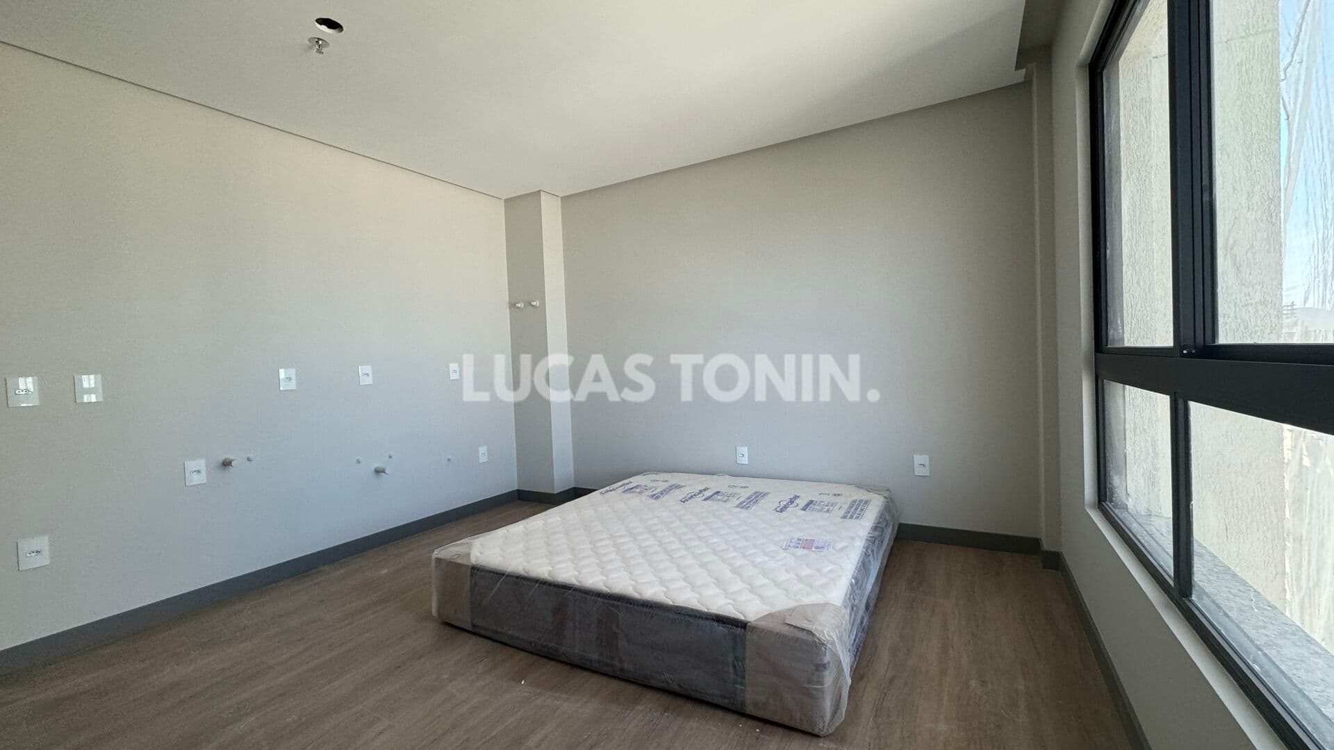 Apartamento 1 Quarto e 1 Banheiro Vista Mar Meia Praia Itapema
