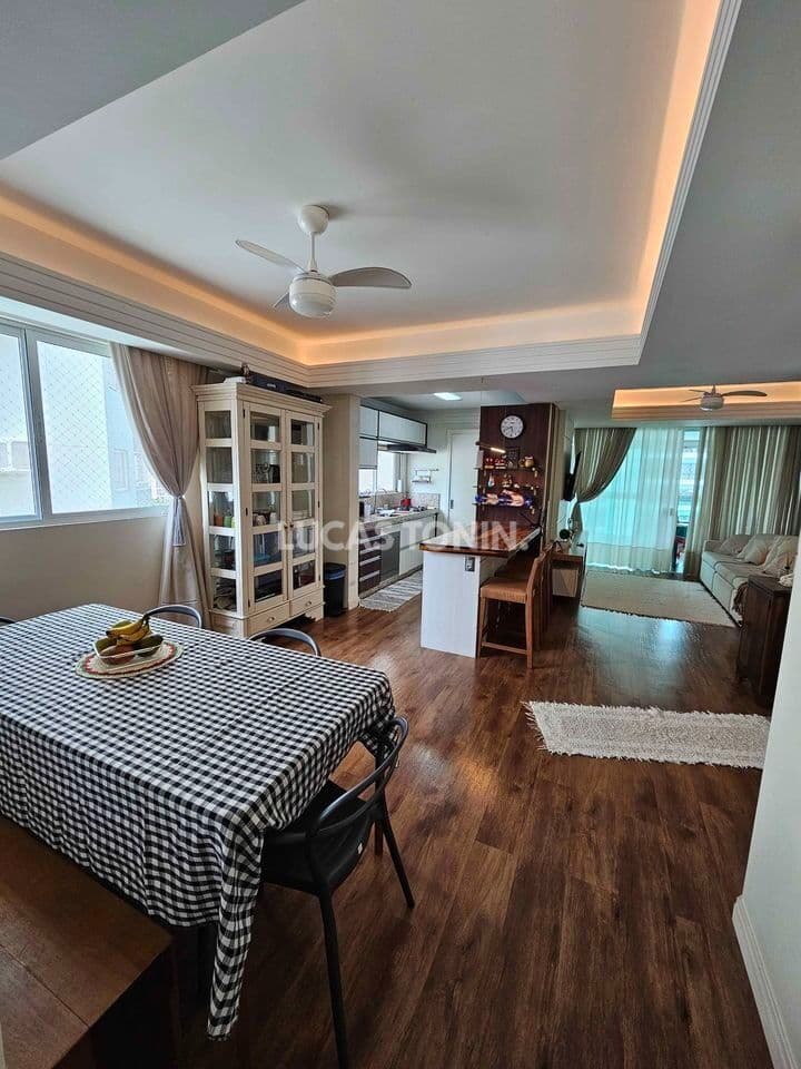 Apartamento Centro de Balneário Camboriú com 3 Suítes Mobiliado e 2 Vagas