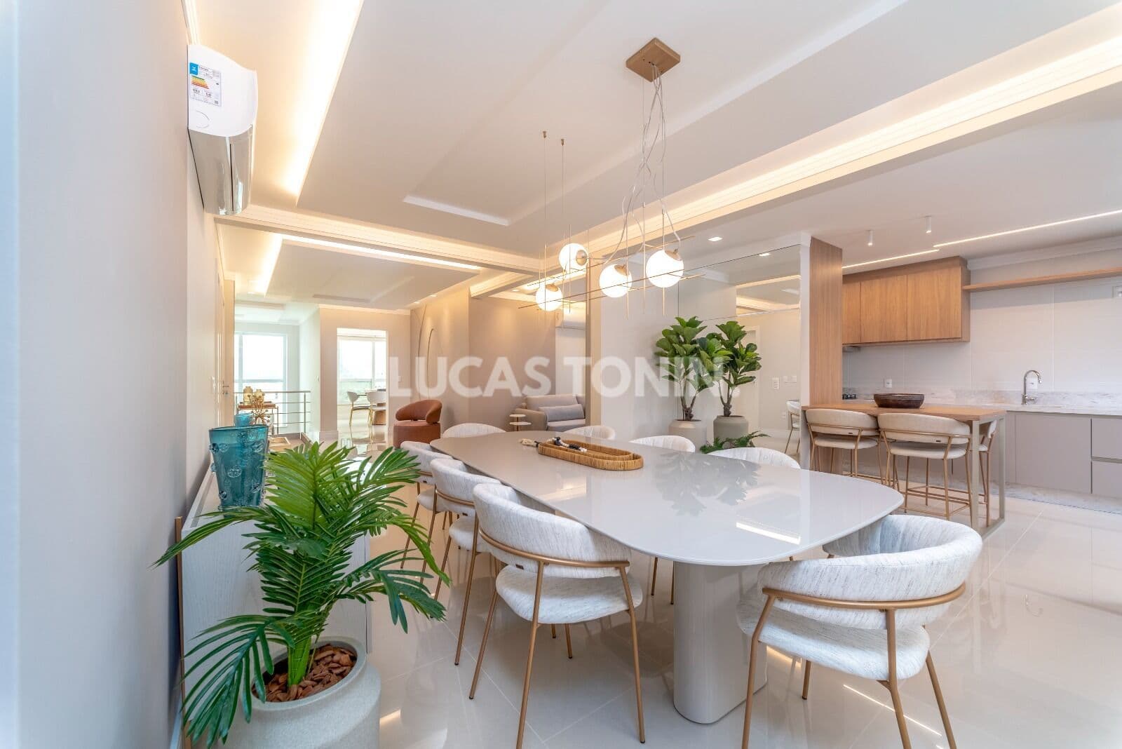 Cobertura Duplex Villa Toscana com 4 Suítes 2 Vagas Mobiliado Decorado Meia Praia Itapema