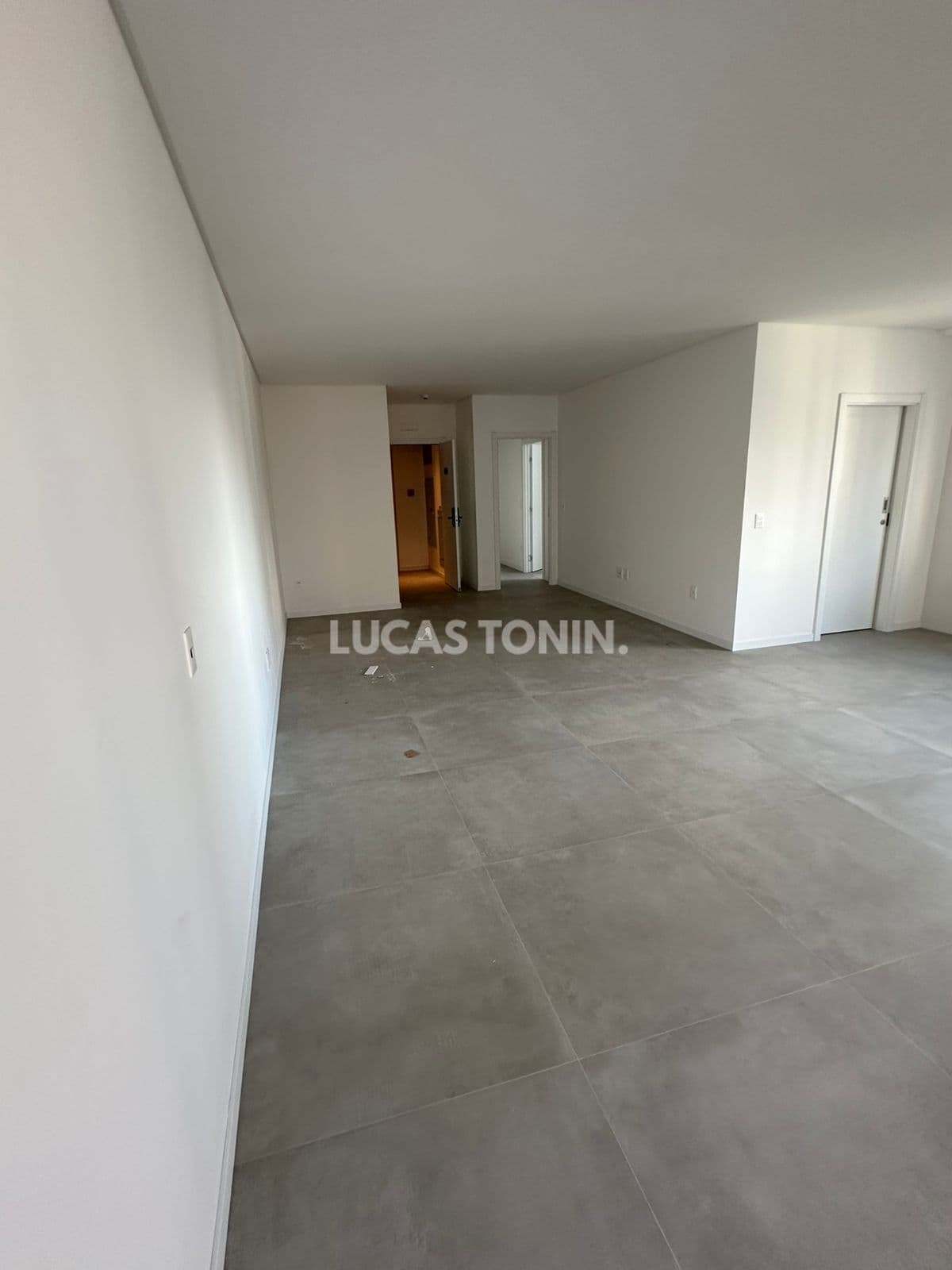 Apartamento 4 Suítes e 2 Vagas Farol De Valença Próximo Mar Balneário Camboriú