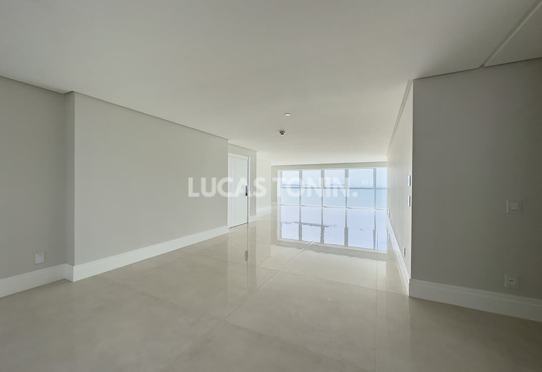 Apartamento Frente Mar pé na areia One Tower 4 Suítes 3 Vagas Barra Sul