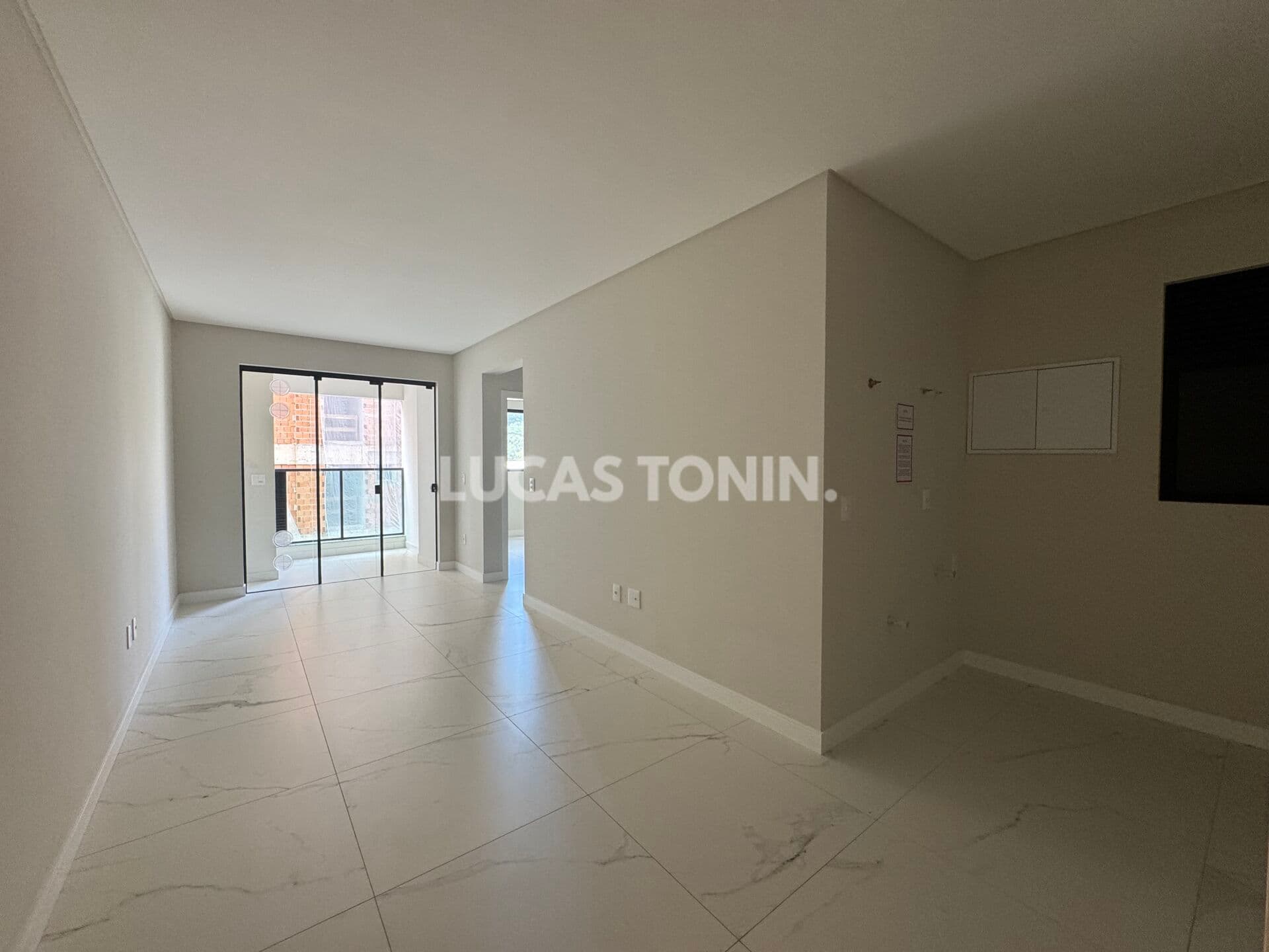 Apartamento 2 Suiítes e 1 Vaga Belle Maison Quadra Mar Meia Praia Itapema
