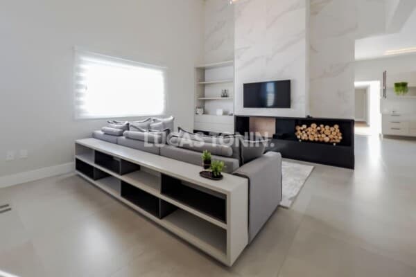 Casa Térrea Caledônia Private Camboriú 2 suítes 2 quartos Suítes 4 Vagas 330m² Moderno e Exclusivo