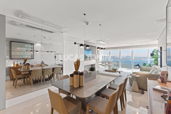 Apartamento Frente Mar pé na areia Andar Altíssimo One Tower 4 Suítes 4 Vagas Barra Sul