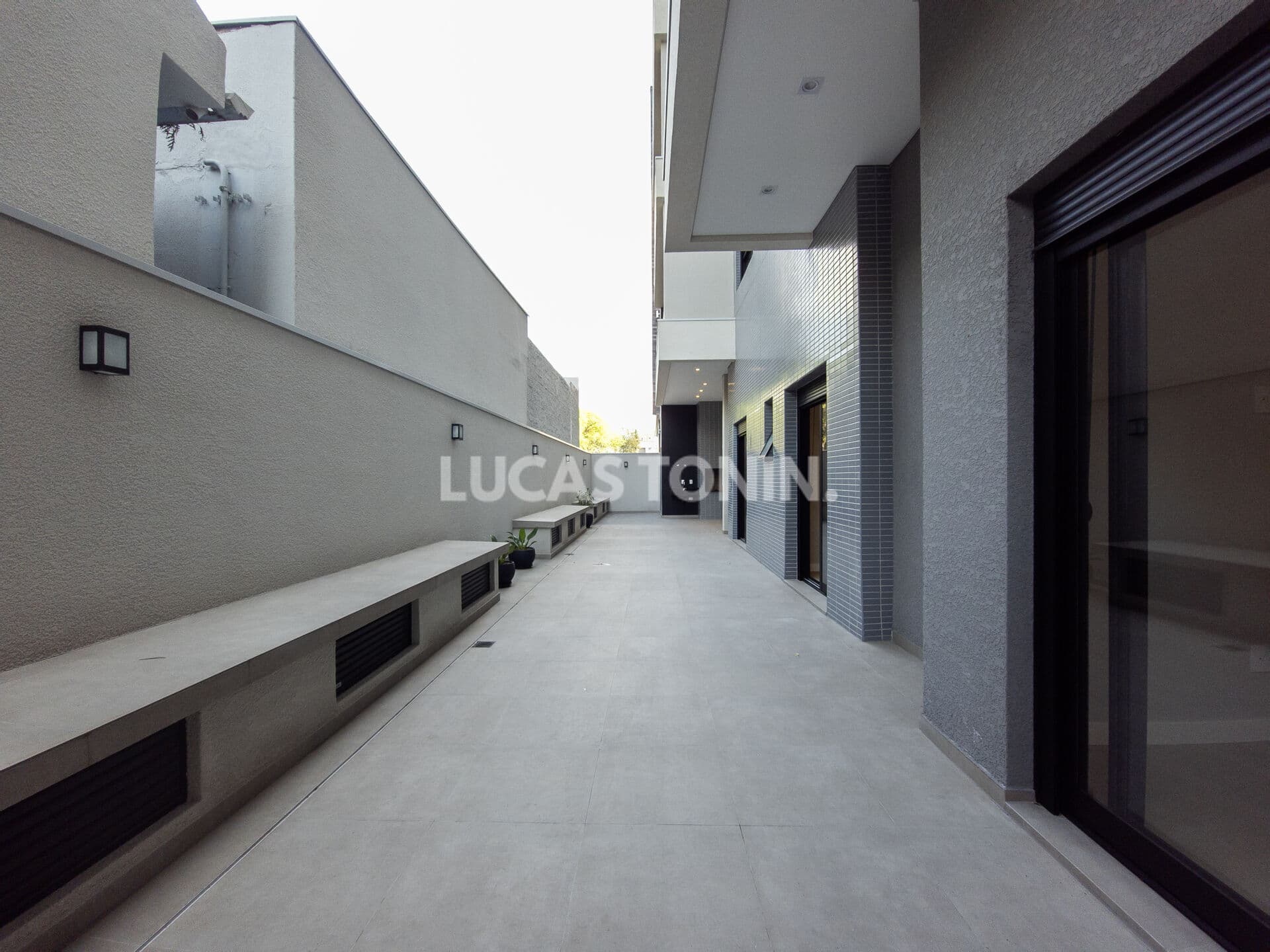 Apartamento Garden no Amaro Alto da XV com 3 Quartos sendo 1 Suíte 2 Vagas Novo Curitiba