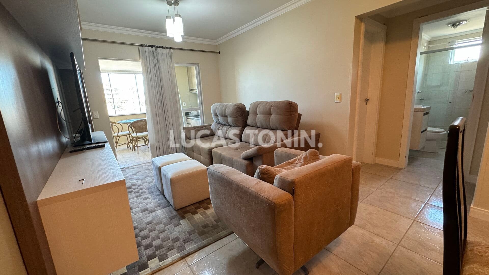 Apartamento Mobiliado e Decorado com 2 Quartos sendo 1 Suíte 1 Vaga Tabuleiro Camboriú