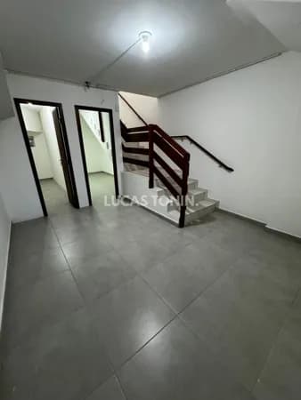 Sala Comercial para Locação no Ariribá Center com 01 Banheiro 01 Vaga Balneário Camboriú