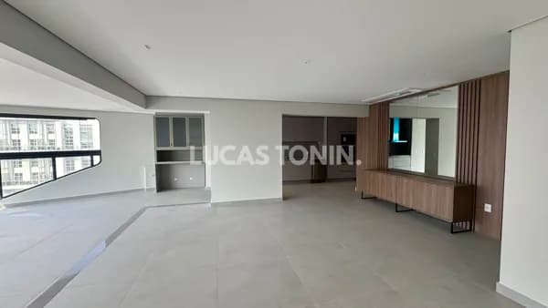 Apartamento com 3 Suítes no Parque da Cidade Mobiliado Decorado 4 Vagas Oportunidade