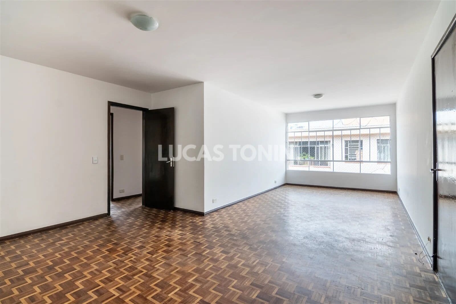 Apartamento no Centro Cívico Edifício Luciane com 3 Quartos Semi Mobiliado Oportunidade Curitiba