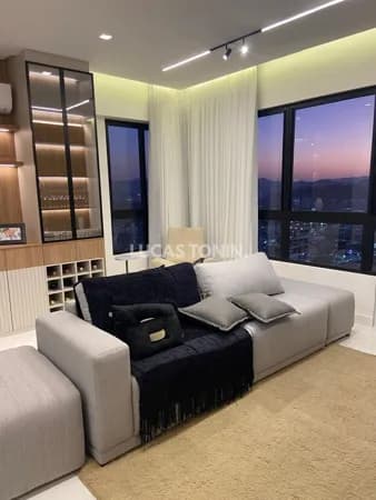 Apartamento Mobiliado 3 Suítes e 4 Vagas Florence Garden Próximo Mar Balneário Camboriú