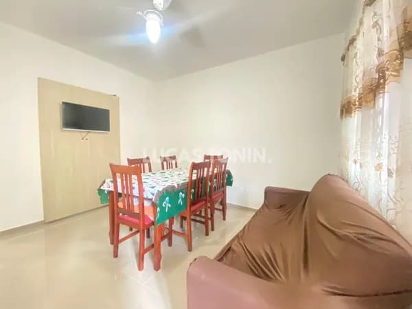 Apartamento Mobiliado na Avenida Brasil Quadra Mar Com 2 Quartos em Balneário Camboriú