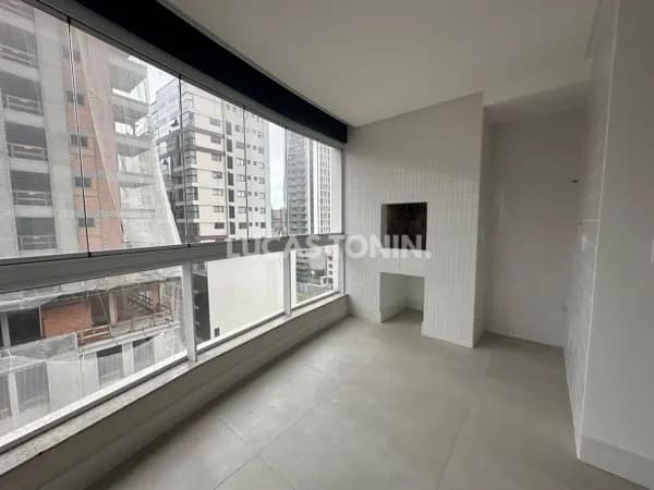 Apartamento 3 Suítes e 2 Vagas Plenniluni Quadra Mar Meia Praia Itapema