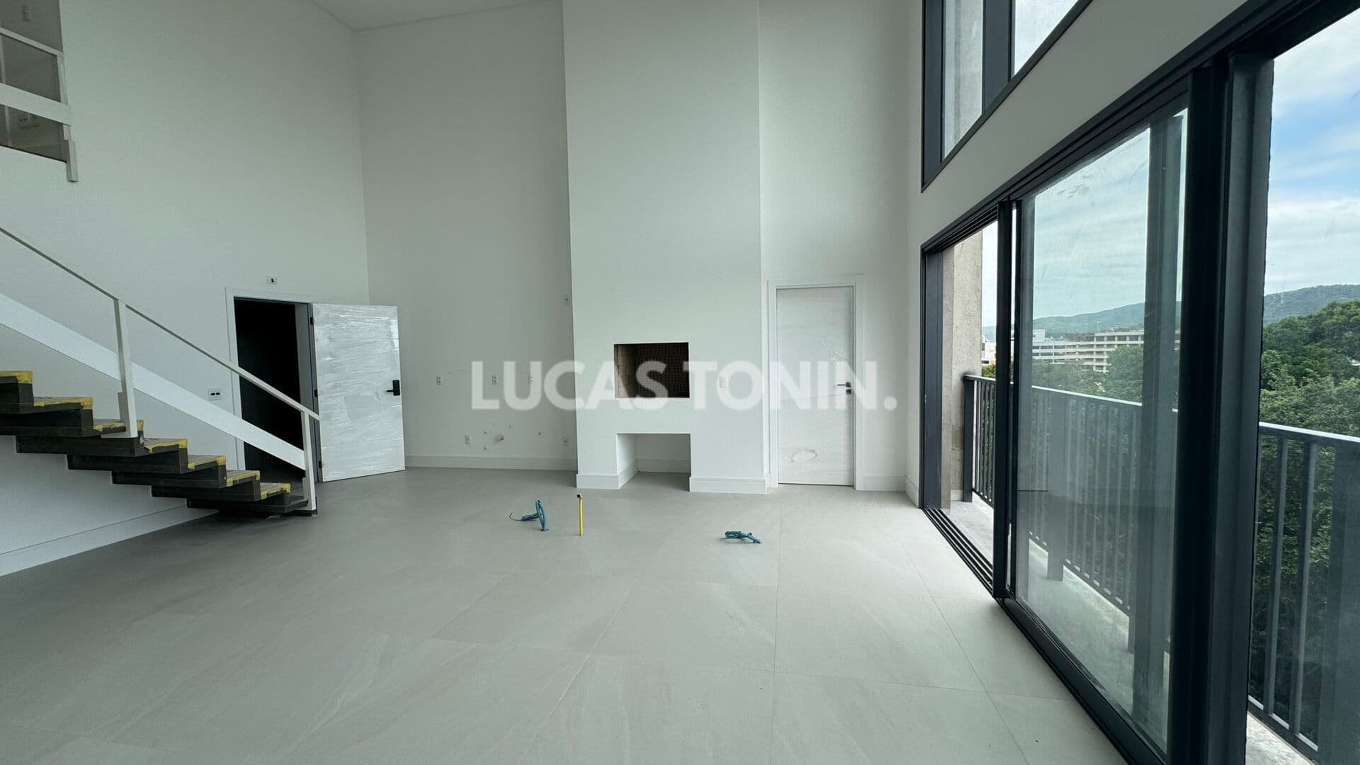 Apartamento Vista Jardins Duplex com 3 Suítes e 3 Vagas VivaPark Porto Belo