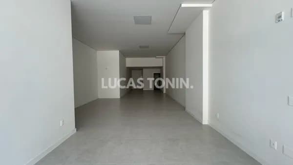 Sala Comercial no Centro Soho Village com 1 Banheiro Cozinha Oportunidade Balneário Camboriú