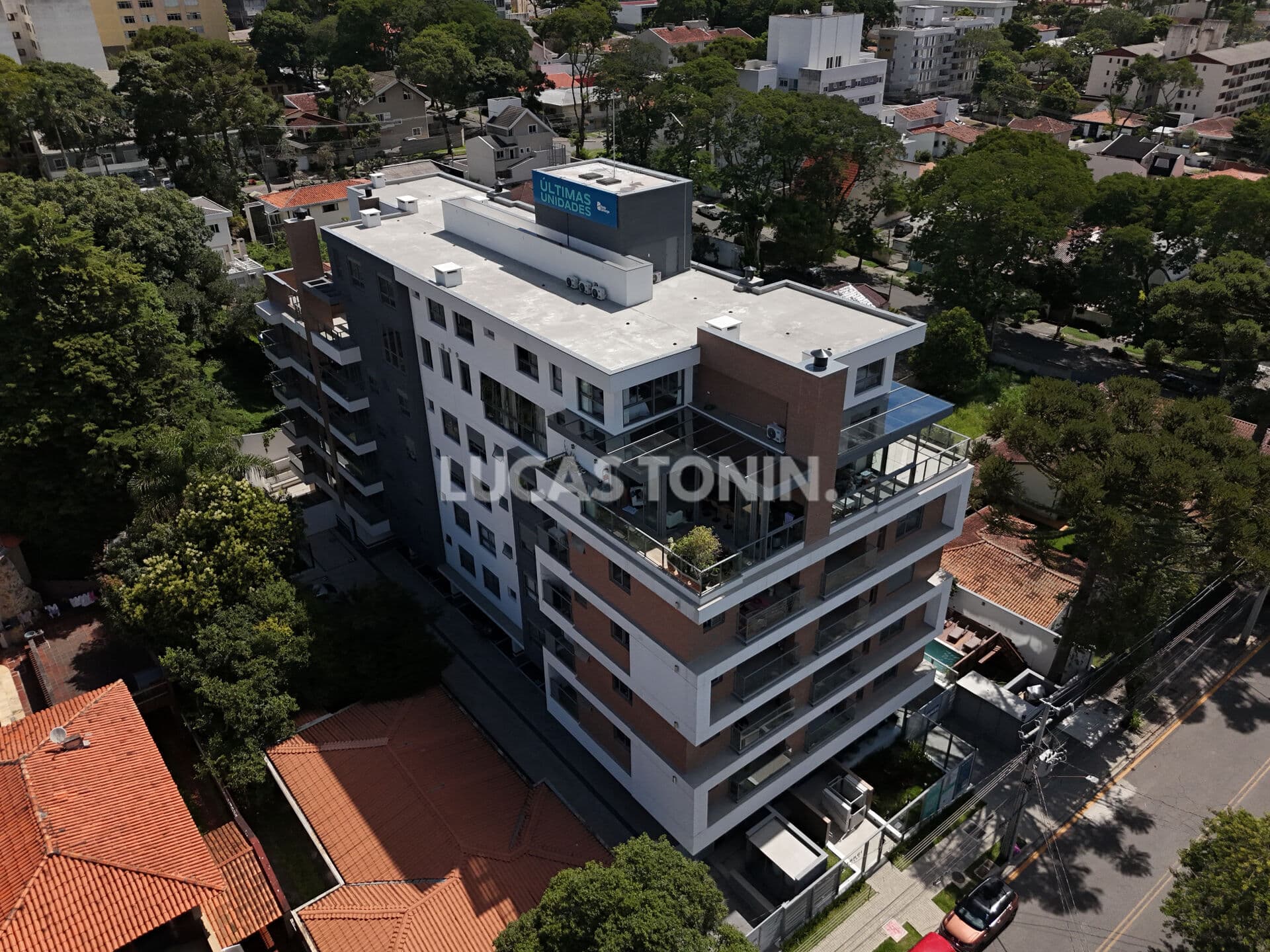 Apartamento no Merci Mercês Novo com 3 Quartos sendo 1 Suíte 2 Vagas Curitiba