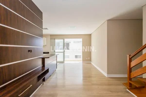 Cobertura Duplex Vila Izabel com 3 Quartos sendo 1 Suíte e 2 Vagas de Garagem Semi Mobiliada
