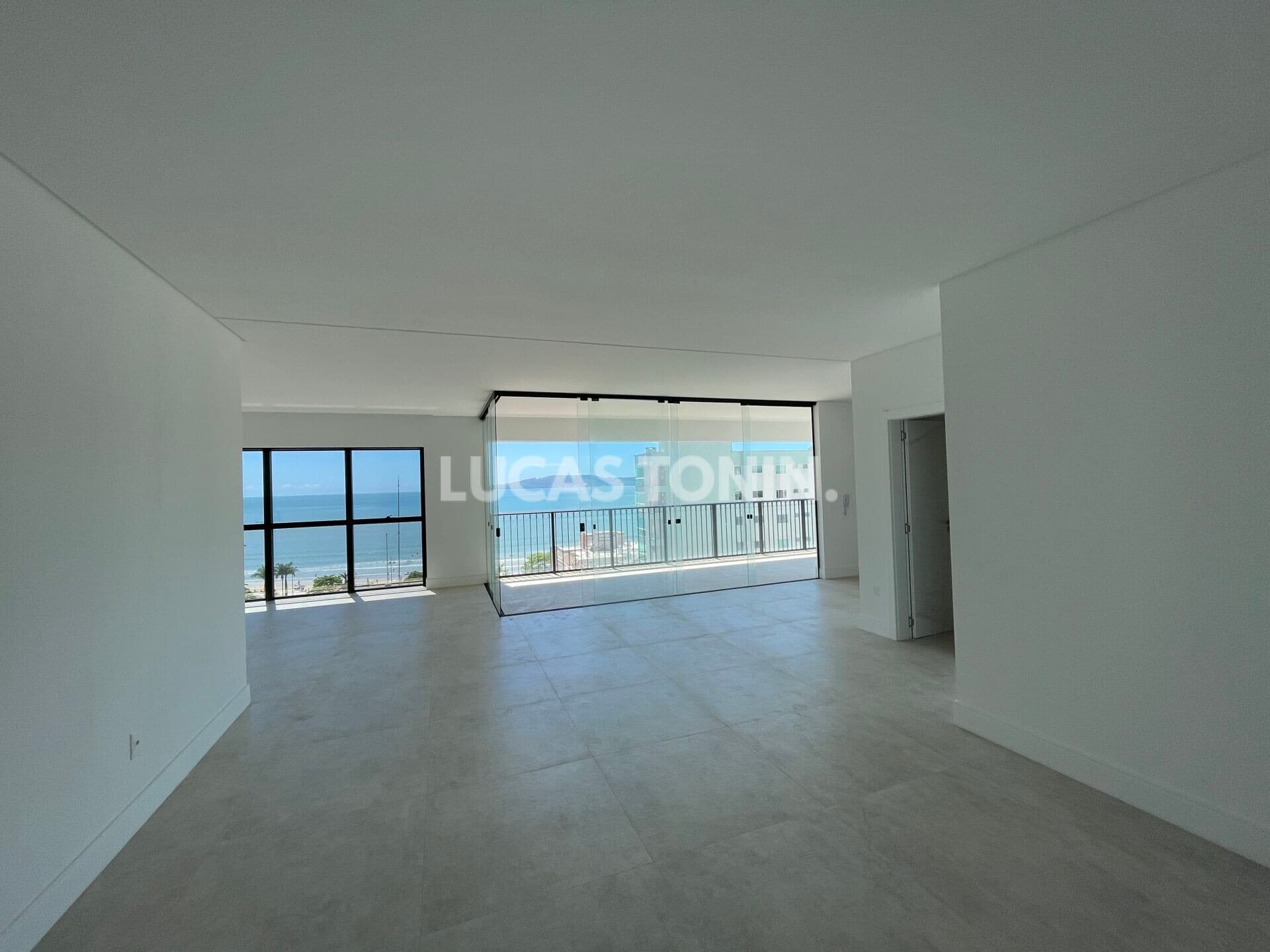 Apartamento Quadra Mar Centro de Itapema Invictus 4 Suítes 3 Vagas Unidade de Investidor