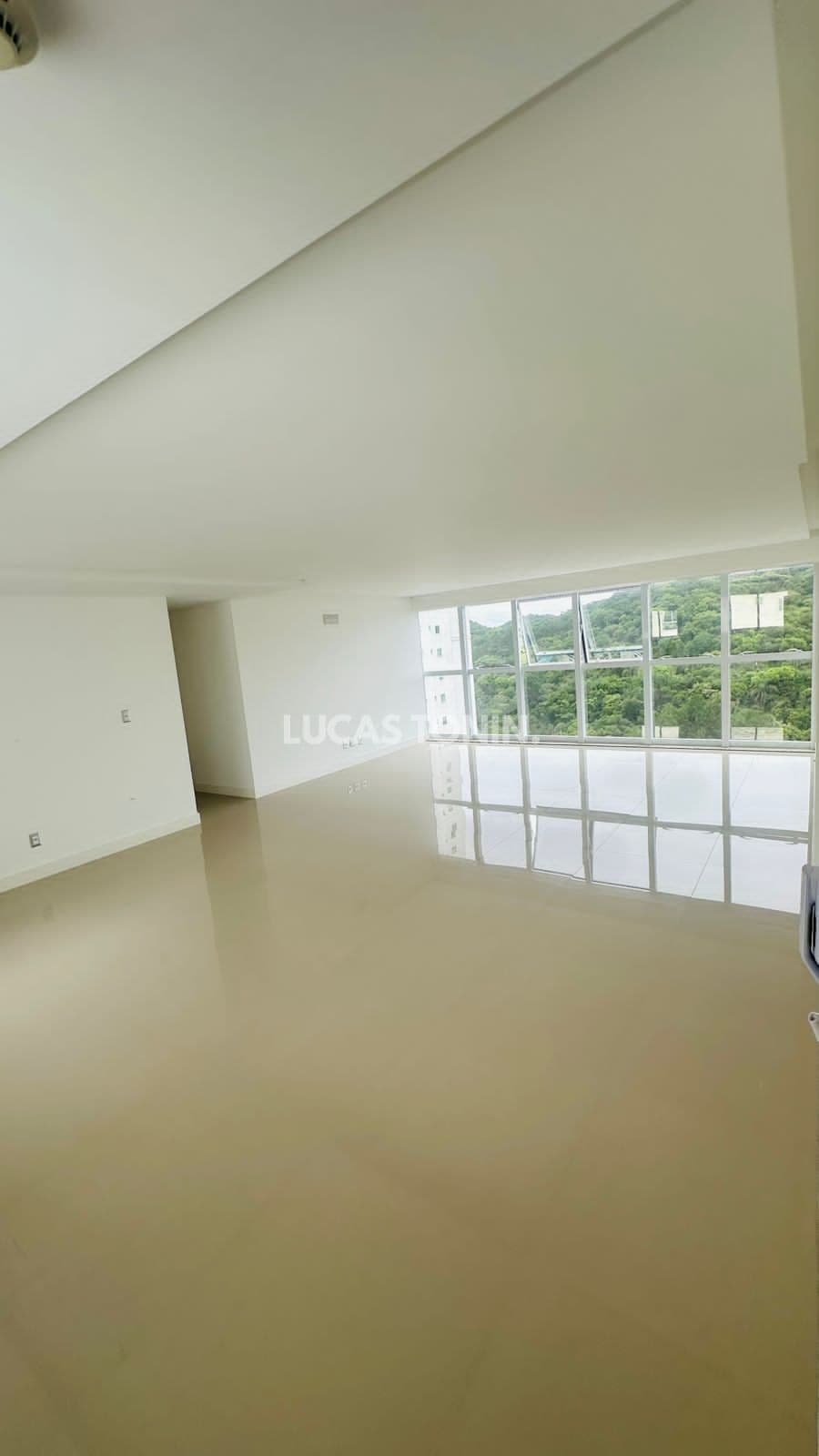 Apartamento 4 Suíte e 4 Vagas Cartier Residence Quadra Mar Balneário Camboriú
