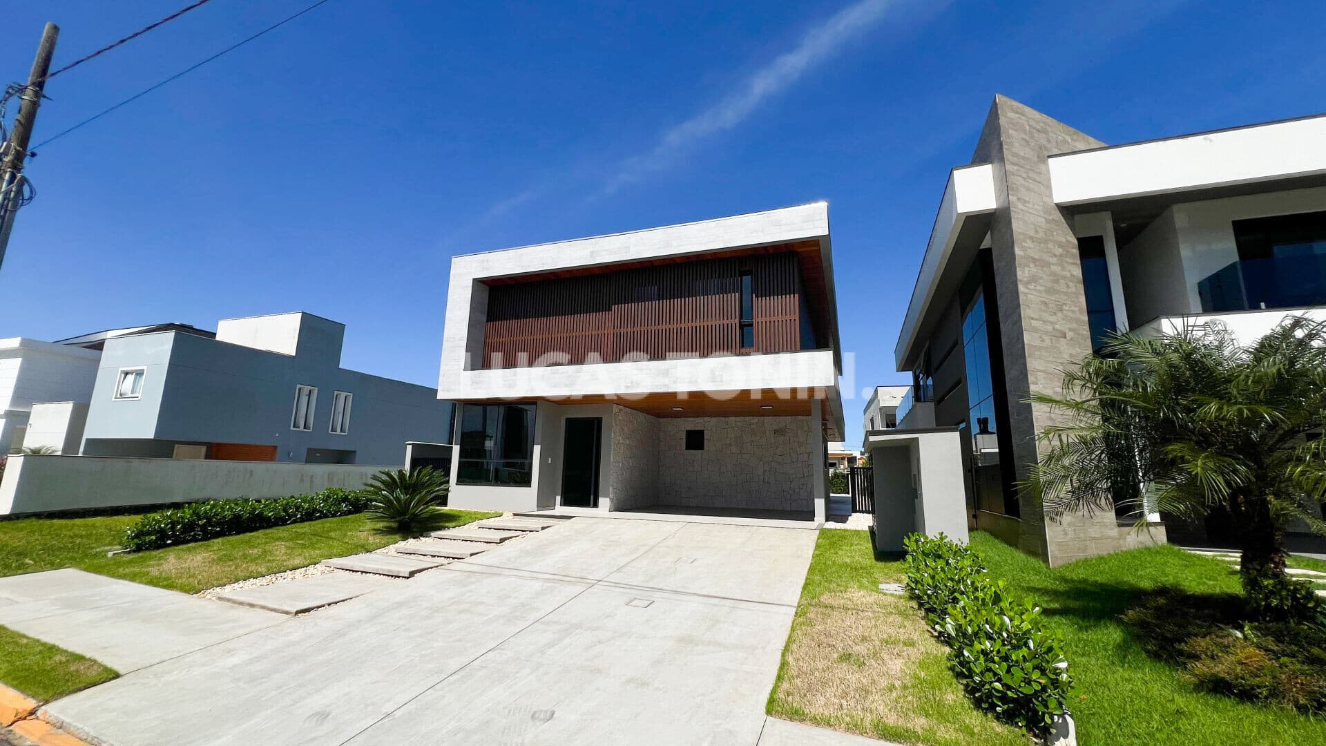 Sobrado Duplex Caledônia Private Camboriú 4 Suítes 4 Vagas 284m² Moderno e Exclusivo