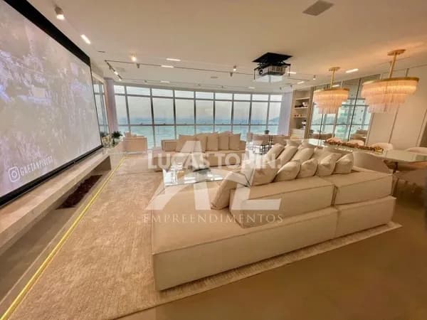 Apartamento 4 Suítes e 4 Vagas Millenium Frente Mar Balneário Camboriú