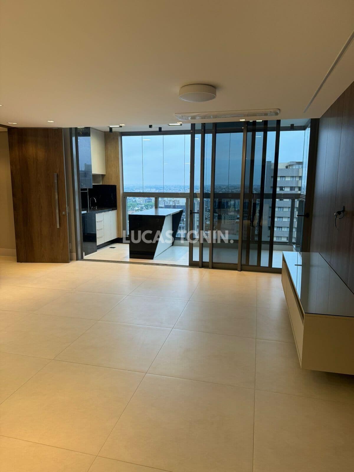 Apartamento 3 Suítes e 3 Vagas Talent Centro de Curitiba