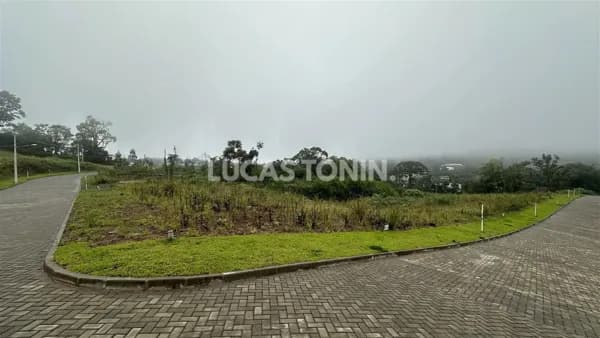 Lote no Esperanto Residencial em Gramado Pronto para Construir Lote Esquina Parcela direto com a Construtora