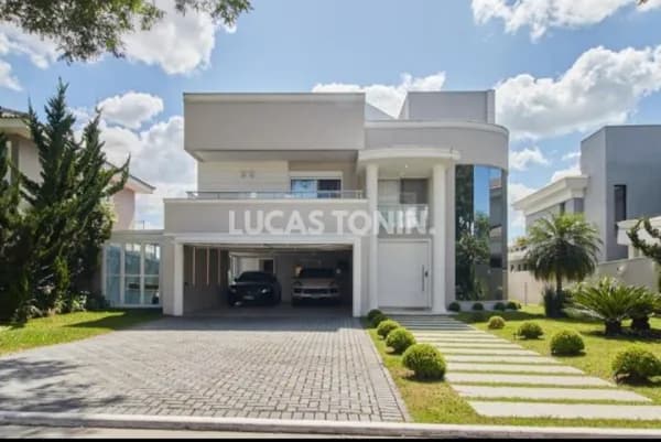 Casa no Alphaville Graciosa com 4 Suítes Piscina Sala de Jogos Mobiliada 4 Vagas Alugada Oportunidade