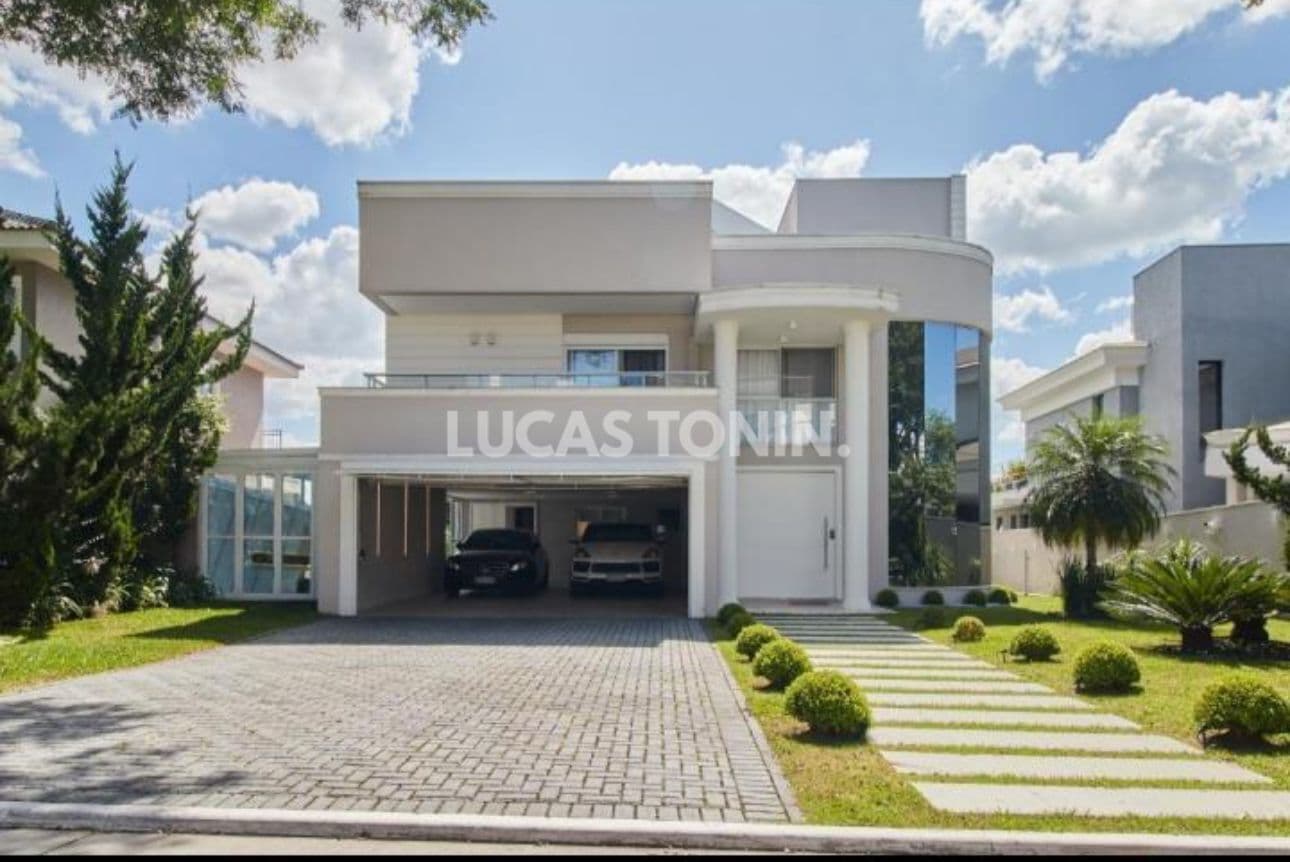 Casa no Alphaville Graciosa com 4 Suítes Piscina Sala de Jogos Mobiliada 4 Vagas Alugada Oportunidade