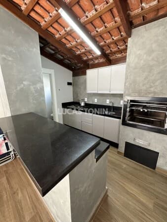 Apartamento Garden Diferenciado Barra Sul Mobiliado com 3 Quartos e Estúdio Musical