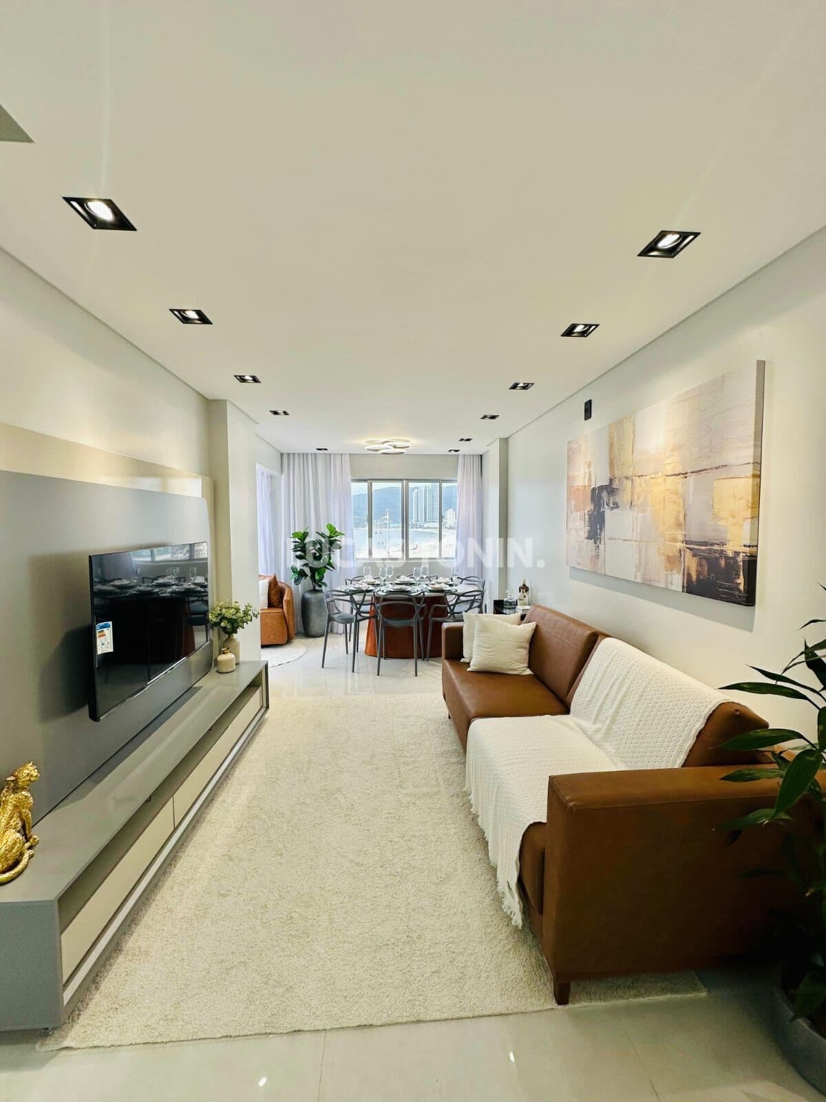 Apartamento Mobiliado 2 Suítes e 1 Vaga Alice Quadra Mar Balneário Camboriú