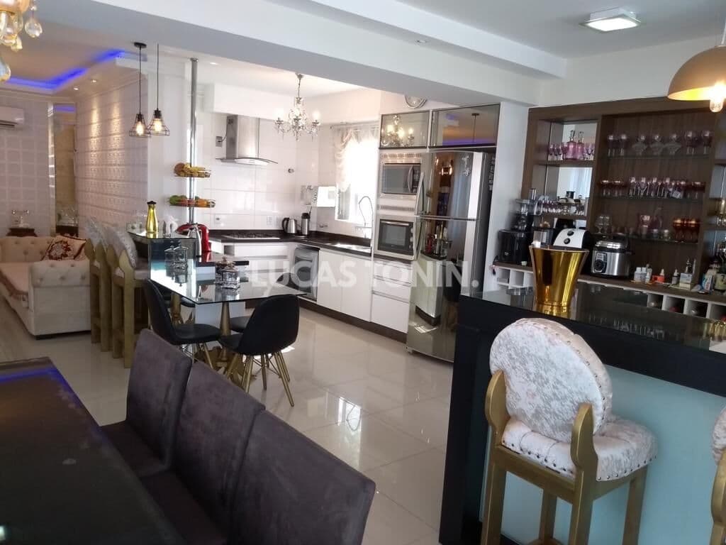 Apartamento Mobiliado 3 Suítes e 2 Vagas Leal Tower Próximo Mar Balneário Camboriú