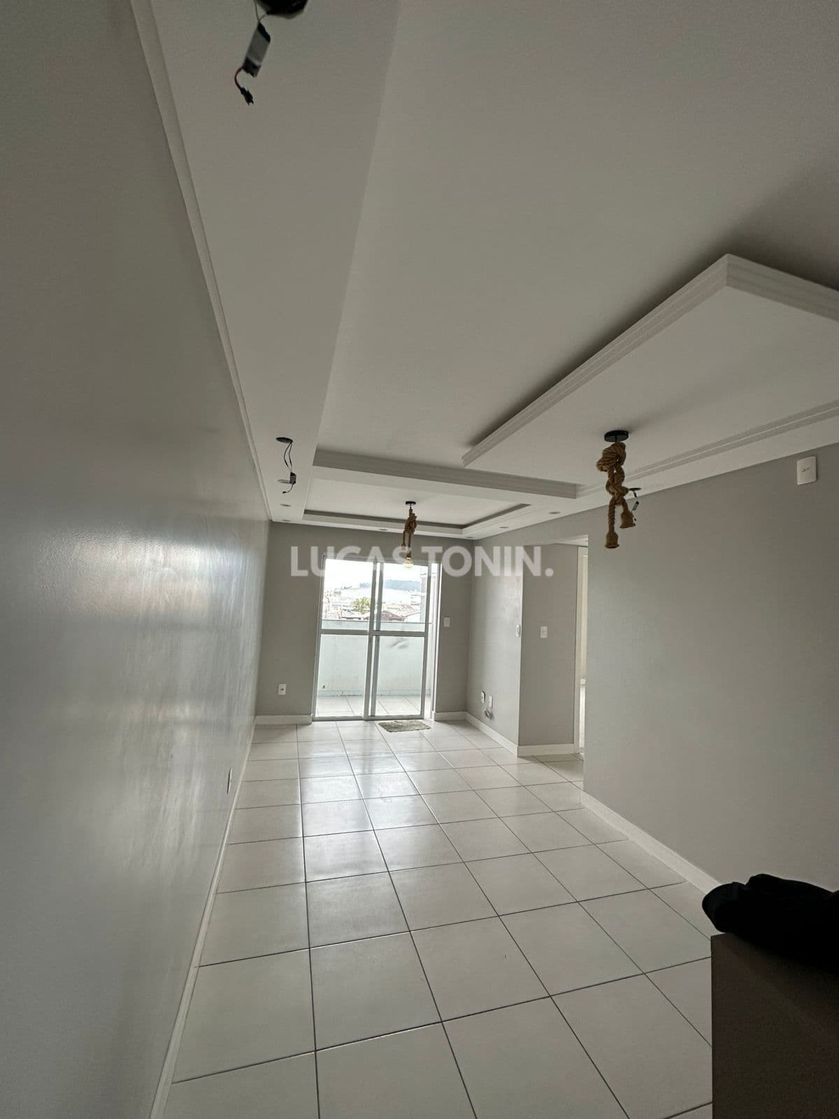 Apartamento 2 Quartos e 1 Vaga Cerro Azul São Vicente Itajaí