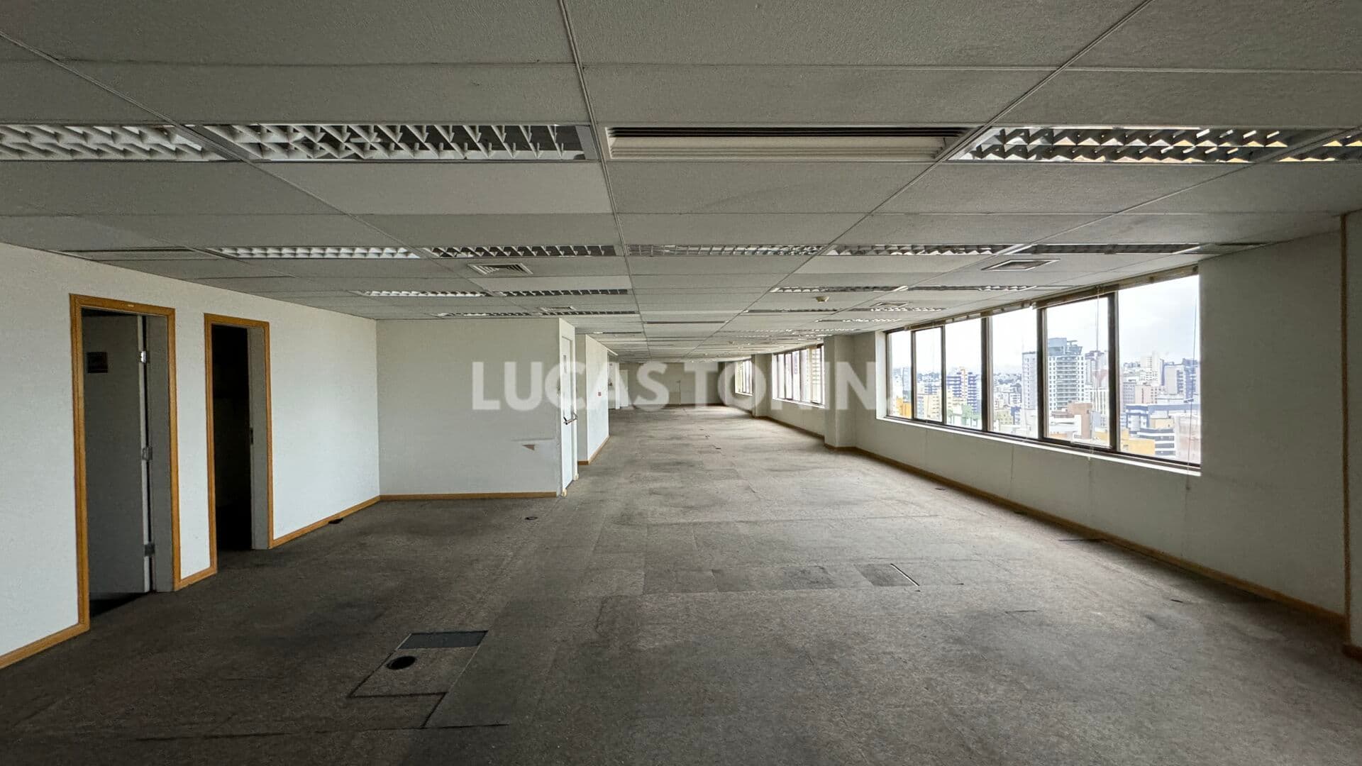 Laje Comercial Edifício Itália com 669m² 9 Vagas Oportunidade para Rentabilidade