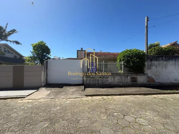 Casa em Mar Grosso, Laguna/SC