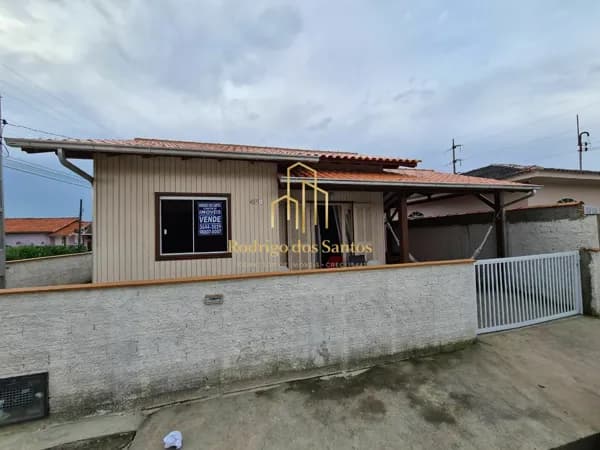 Casa Madeira para Venda no Portinho Laguna-SC