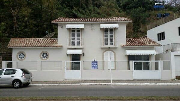 Casa Alvenaria para Venda em Centro Laguna-SC