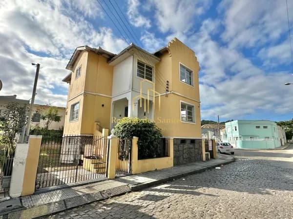 Sobrado em Laguna - Centro
