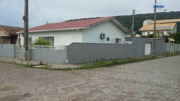 Casa Alvenaria para Venda em Progresso Laguna-SC