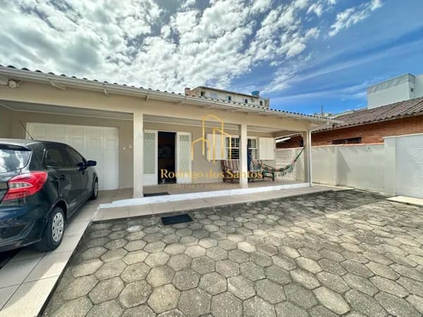Casa em Laguna - Mar Grosso