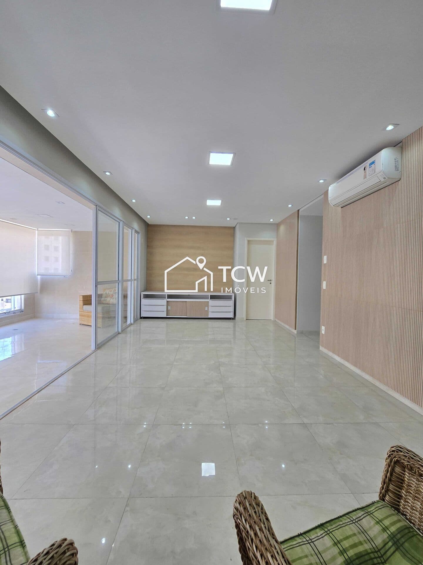 Apartamento 3 suítes no Chácara Inglesa