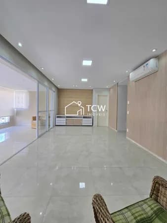 Apartamento 3 suítes no Chácara Inglesa