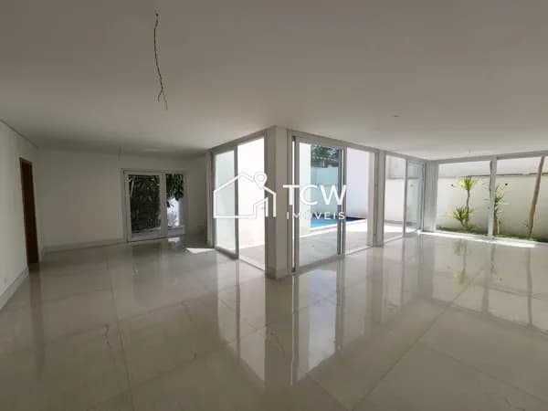 Casa de Condomínio em São Paulo - Jardim Petrópolis